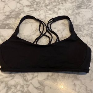 Lululemon sports bra